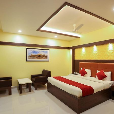 Sri Balaji Grand Hotel Kumbakonam Exterior photo