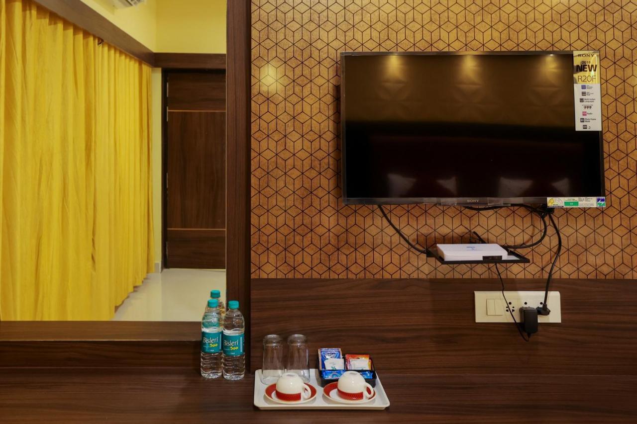 Sri Balaji Grand Hotel Kumbakonam Exterior photo